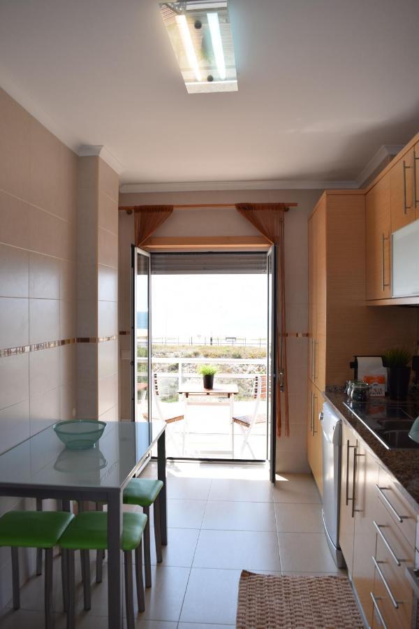 Apartment T2 Vista Mar *